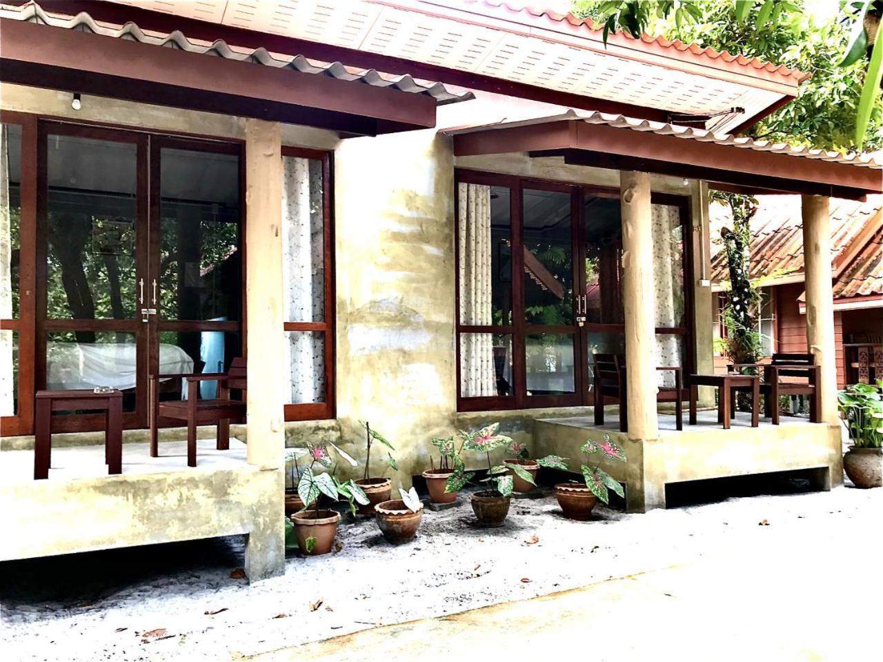 Frog Beach House Koh Phayam Rum bild