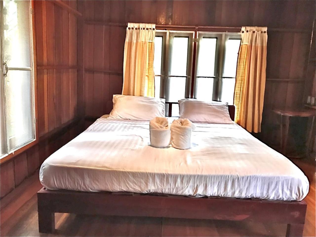 Frog Beach House Koh Phayam Rum bild